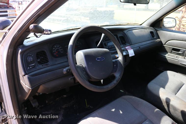 image for item DD0130 2008 Ford Crown Victoria Police Interceptor