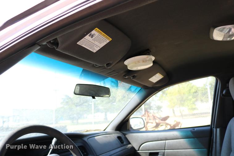 image for item DD0130 2008 Ford Crown Victoria Police Interceptor
