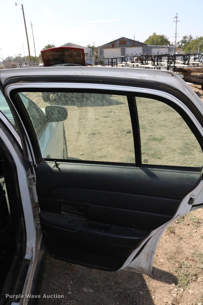 image for item DD0130 2008 Ford Crown Victoria Police Interceptor