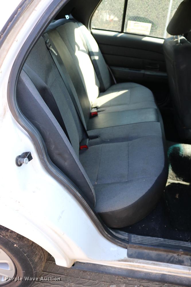 image for item DD0130 2008 Ford Crown Victoria Police Interceptor