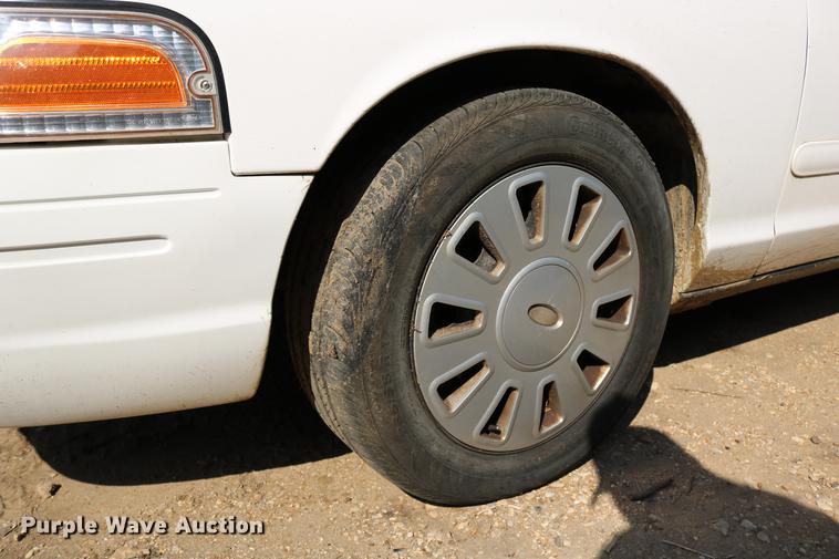 image for item DD0130 2008 Ford Crown Victoria Police Interceptor