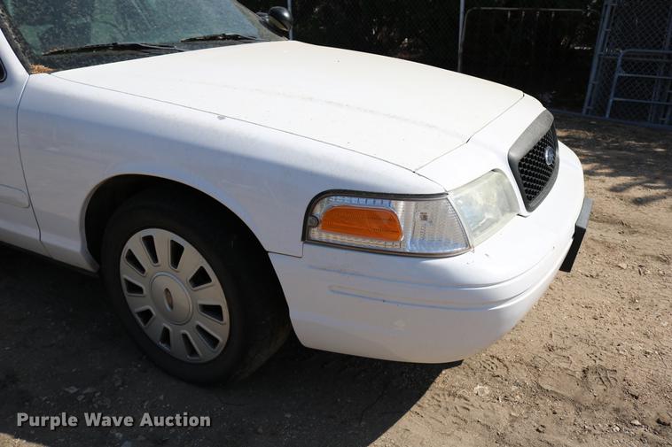 image for item DD0130 2008 Ford Crown Victoria Police Interceptor