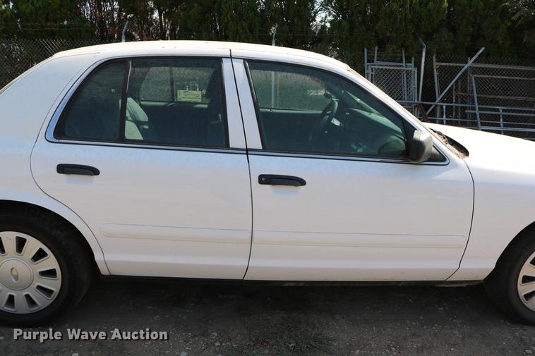 image for item DD0130 2008 Ford Crown Victoria Police Interceptor
