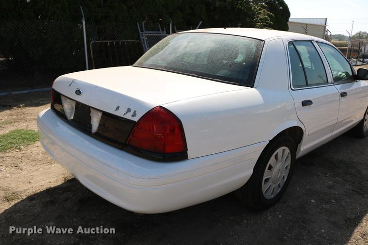 image for item DD0130 2008 Ford Crown Victoria Police Interceptor