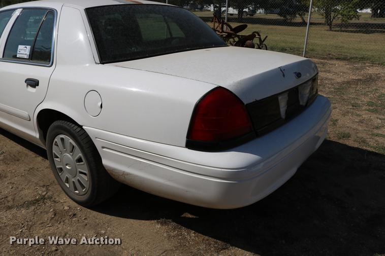 image for item DD0130 2008 Ford Crown Victoria Police Interceptor