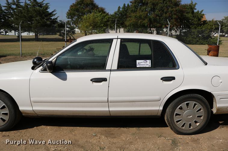 image for item DD0130 2008 Ford Crown Victoria Police Interceptor