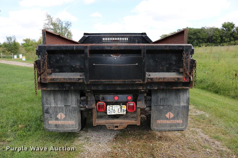 image for item DD0171 1994 Ford F450 Super Duty dump truck