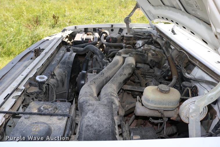 image for item DD0171 1994 Ford F450 Super Duty dump truck