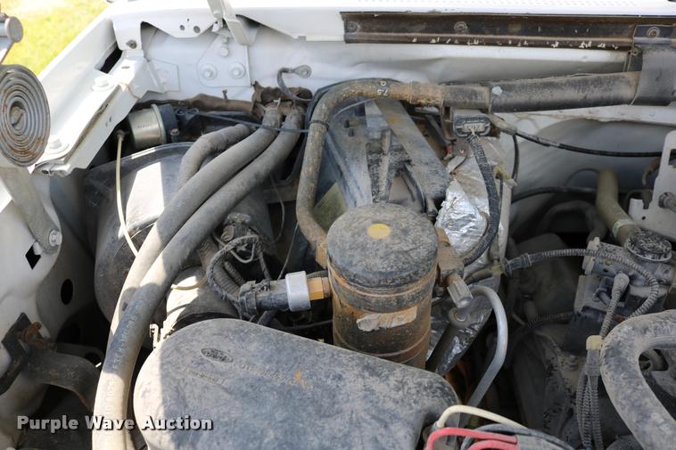 image for item DD0171 1994 Ford F450 Super Duty dump truck