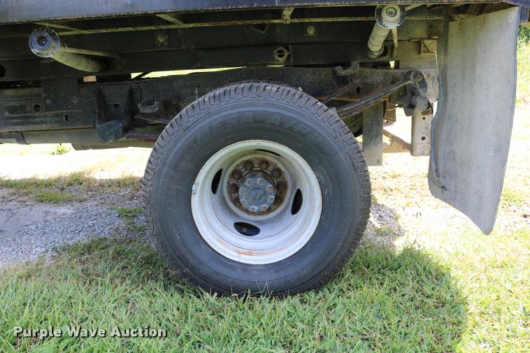 image for item DD0171 1994 Ford F450 Super Duty dump truck