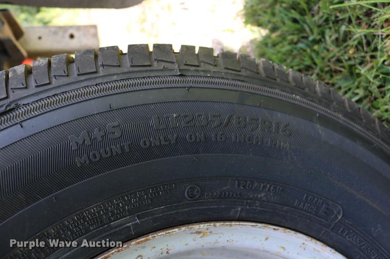 image for item DD0171 1994 Ford F450 Super Duty dump truck