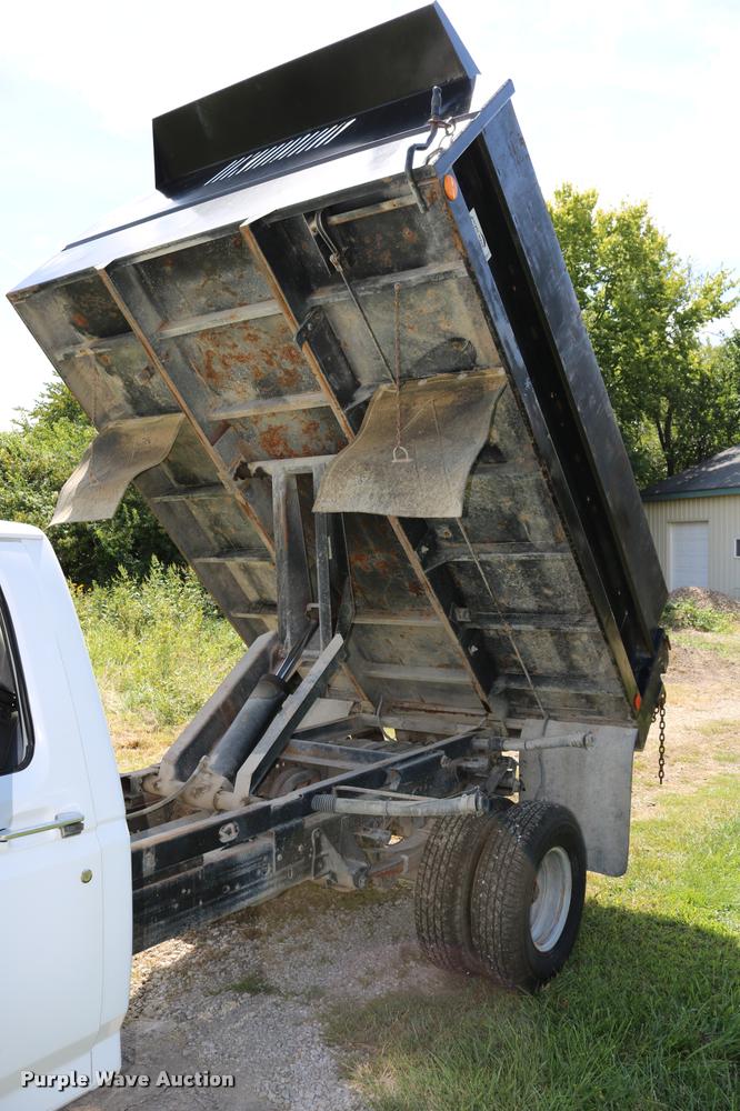 image for item DD0171 1994 Ford F450 Super Duty dump truck
