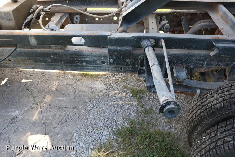 image for item DD0171 1994 Ford F450 Super Duty dump truck