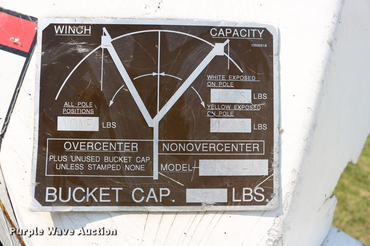 image for item DD0179 1993 Ford F700 bucket truck