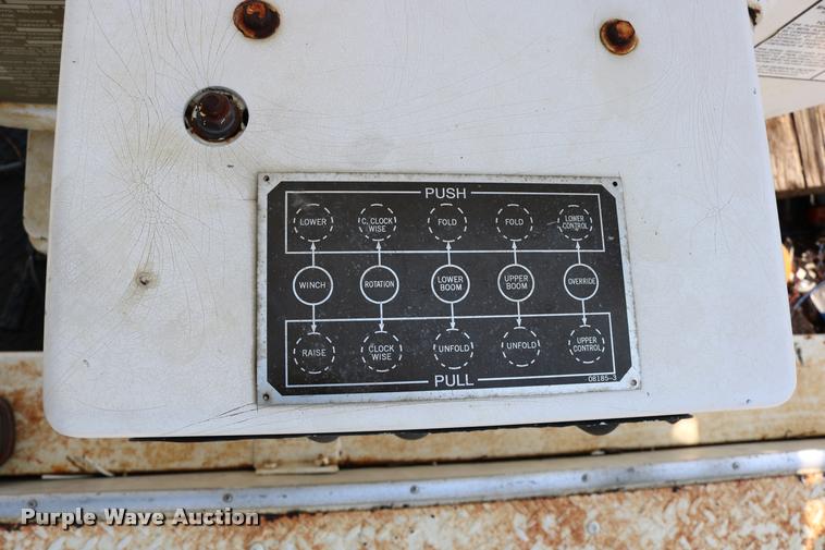 image for item DD0179 1993 Ford F700 bucket truck