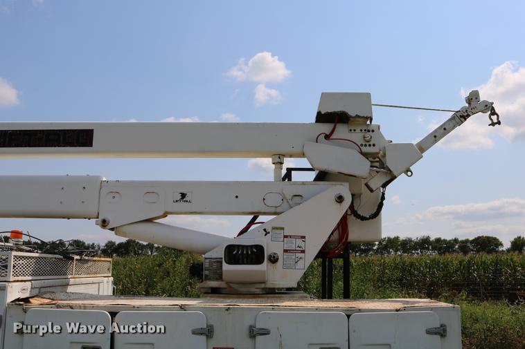 image for item DD0179 1993 Ford F700 bucket truck