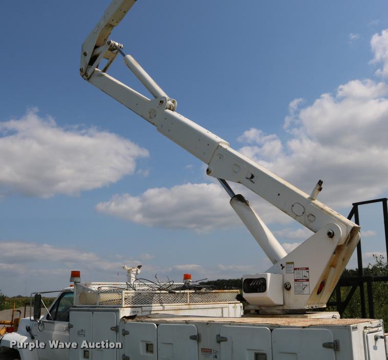 image for item DD0179 1993 Ford F700 bucket truck