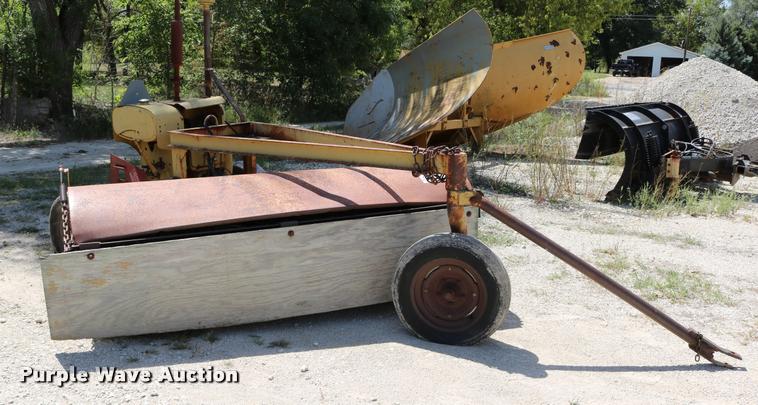 image for item DD0186 Little Giant broom