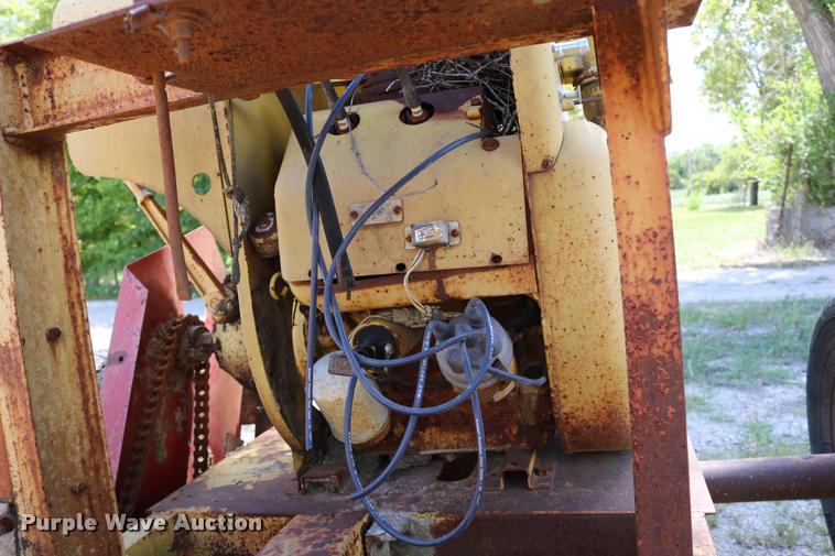 image for item DD0186 Little Giant broom