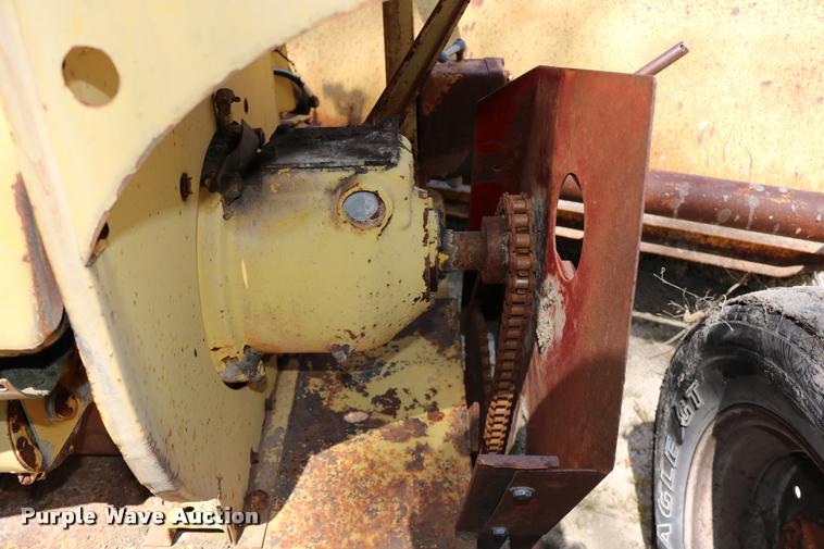 image for item DD0186 Little Giant broom