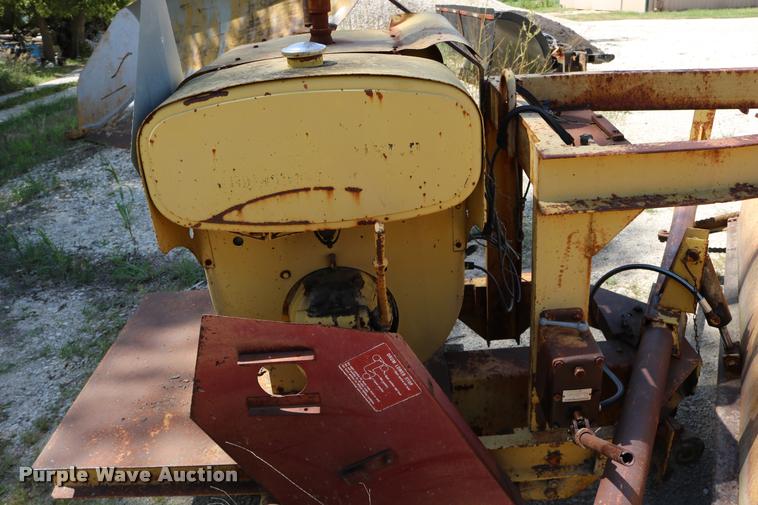 image for item DD0186 Little Giant broom