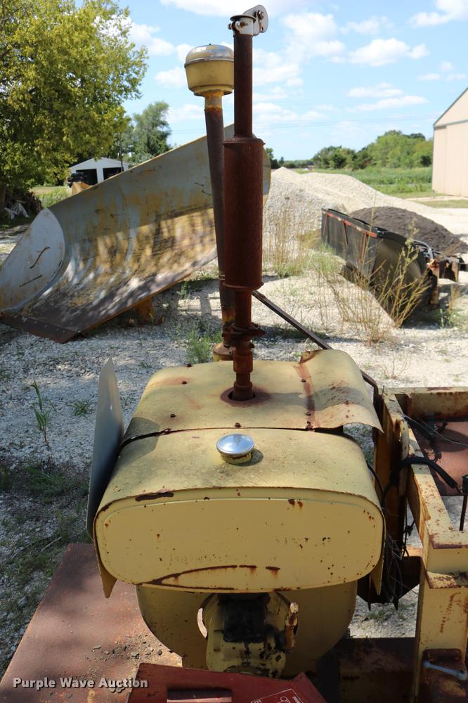 image for item DD0186 Little Giant broom