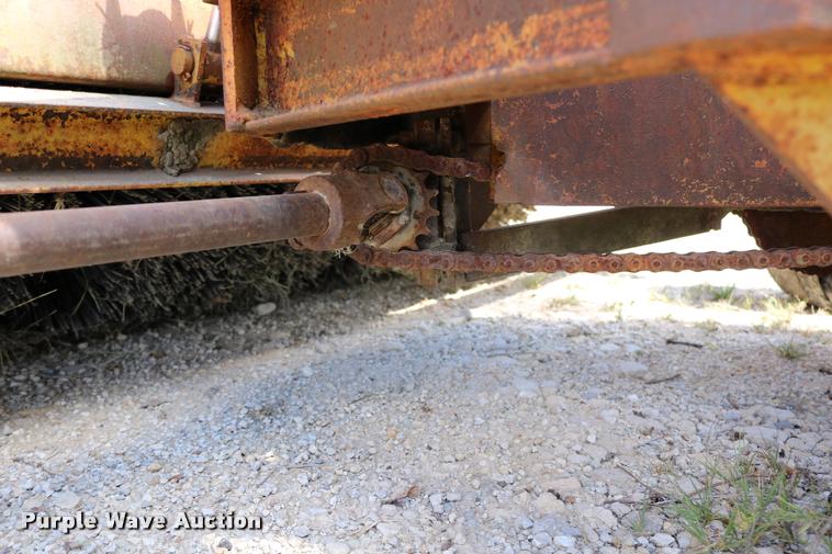 image for item DD0186 Little Giant broom