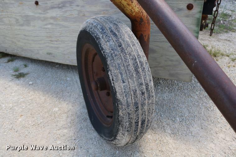 image for item DD0186 Little Giant broom