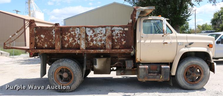 image for item DD0188 1986 Chevrolet Kodiak C70 dump truck