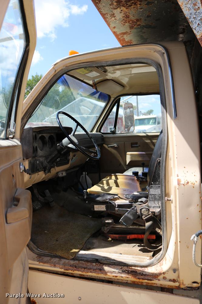 image for item DD0188 1986 Chevrolet Kodiak C70 dump truck