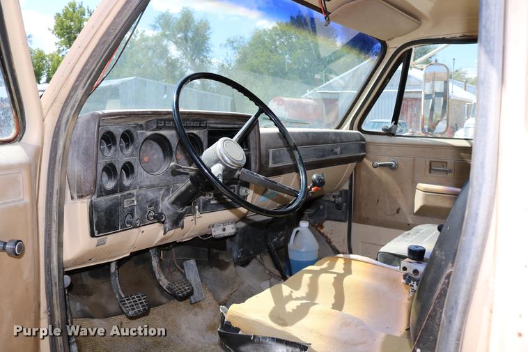 image for item DD0188 1986 Chevrolet Kodiak C70 dump truck