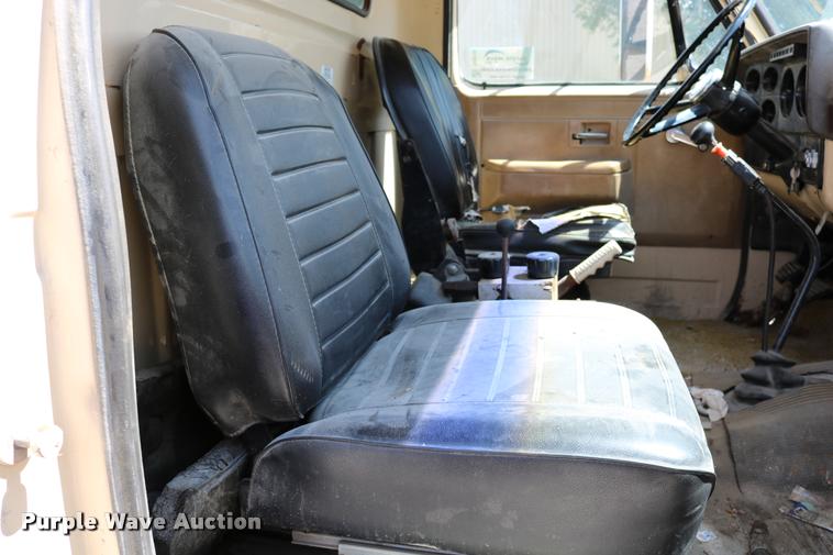 image for item DD0188 1986 Chevrolet Kodiak C70 dump truck