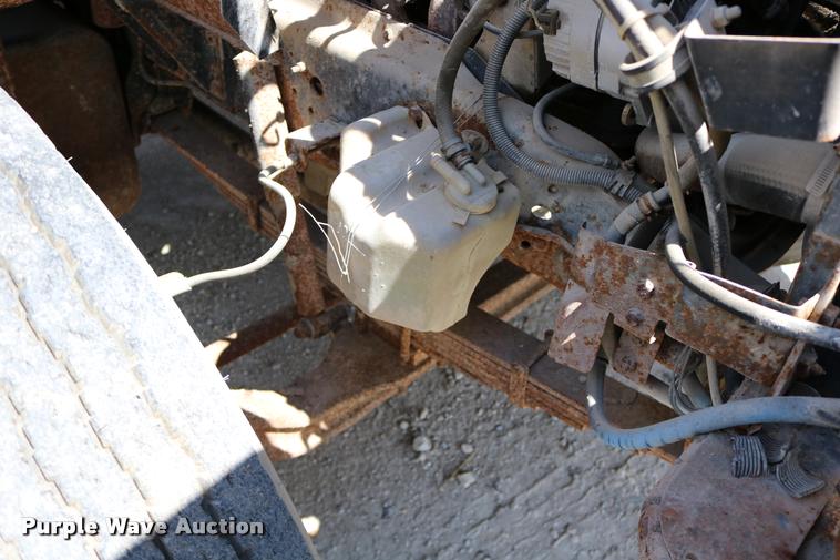 image for item DD0188 1986 Chevrolet Kodiak C70 dump truck