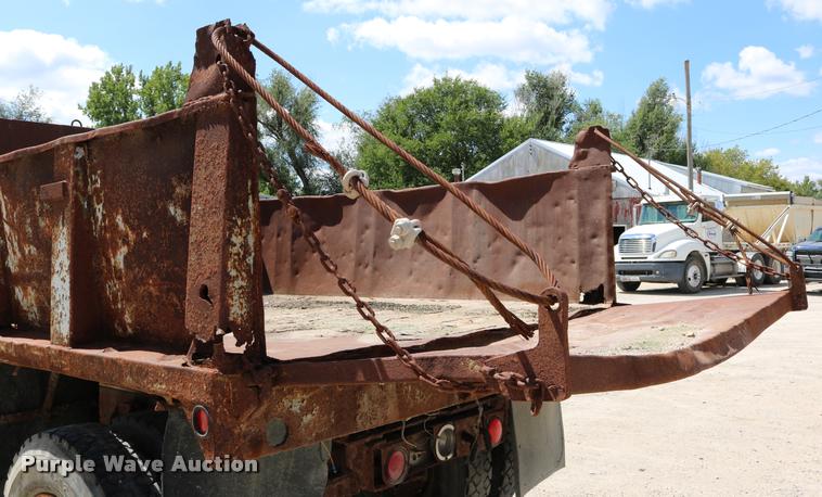 image for item DD0188 1986 Chevrolet Kodiak C70 dump truck