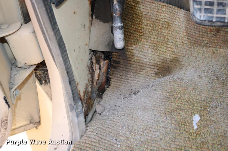 image for item DD0188 1986 Chevrolet Kodiak C70 dump truck