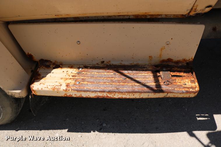 image for item DD0188 1986 Chevrolet Kodiak C70 dump truck