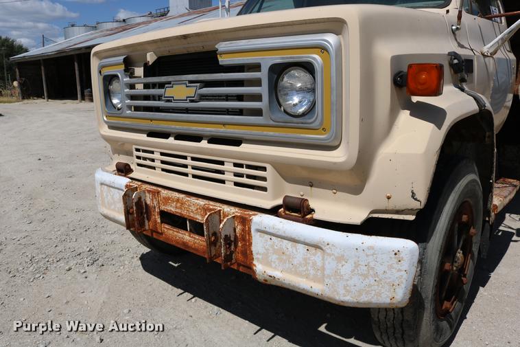 image for item DD0188 1986 Chevrolet Kodiak C70 dump truck