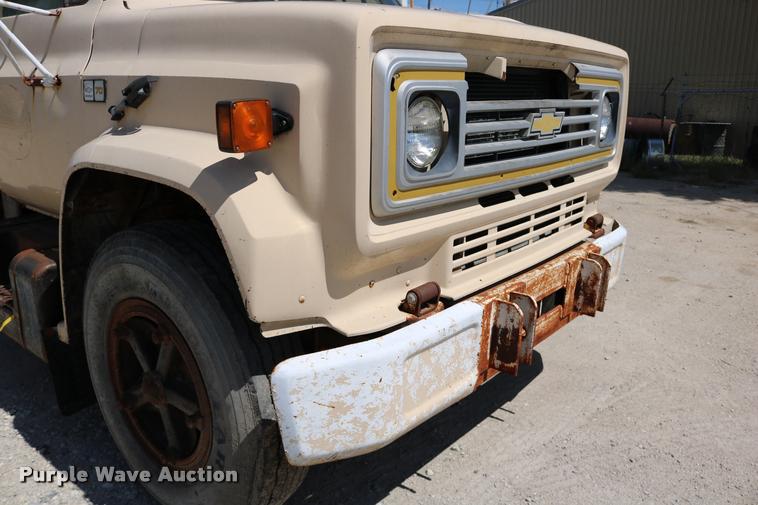 image for item DD0188 1986 Chevrolet Kodiak C70 dump truck