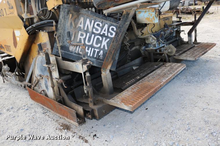 image for item DD0192 1991 LeeBoy L1000T paver