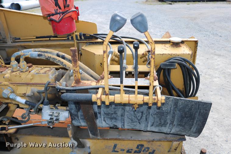 image for item DD0192 1991 LeeBoy L1000T paver