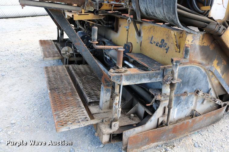 image for item DD0192 1991 LeeBoy L1000T paver