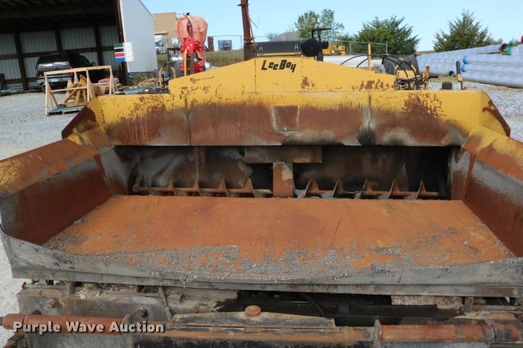 image for item DD0192 1991 LeeBoy L1000T paver