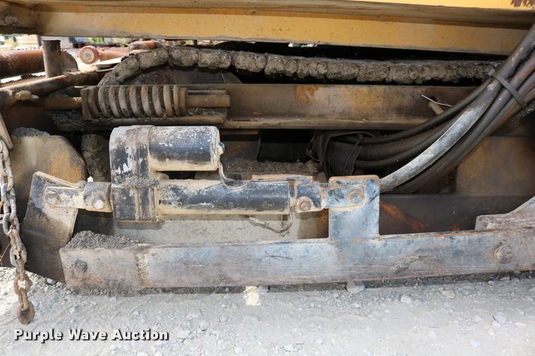 image for item DD0192 1991 LeeBoy L1000T paver