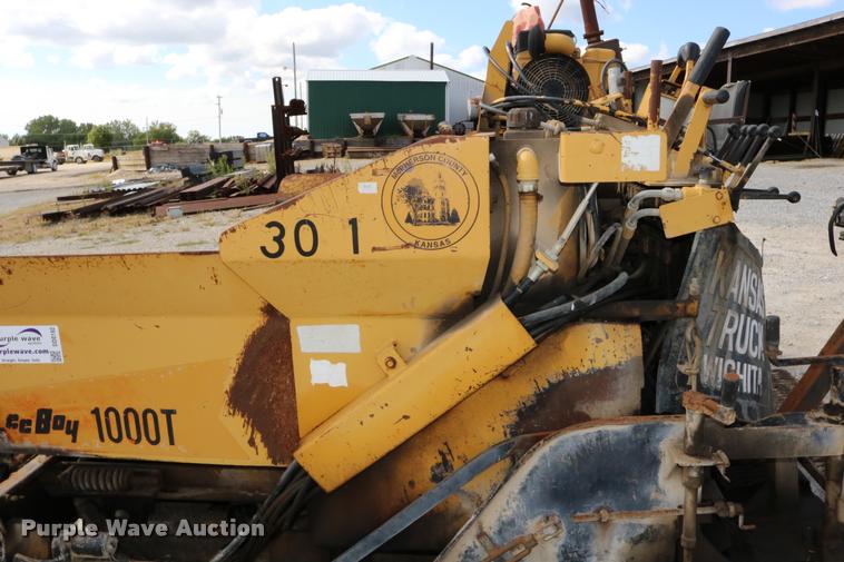 image for item DD0192 1991 LeeBoy L1000T paver