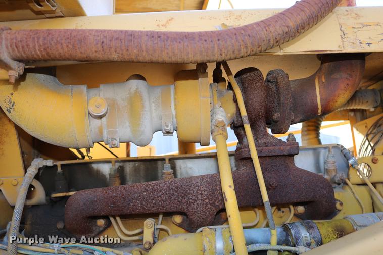 image for item DD0193 1973 Etnyre P chip spreader