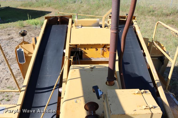 image for item DD0193 1973 Etnyre P chip spreader