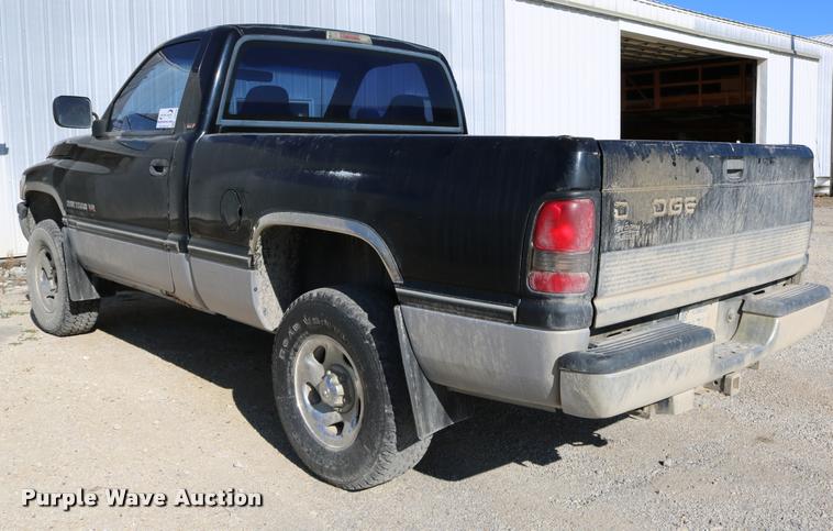 image for item DD0194 1996 Dodge Ram 1500 pickup truck