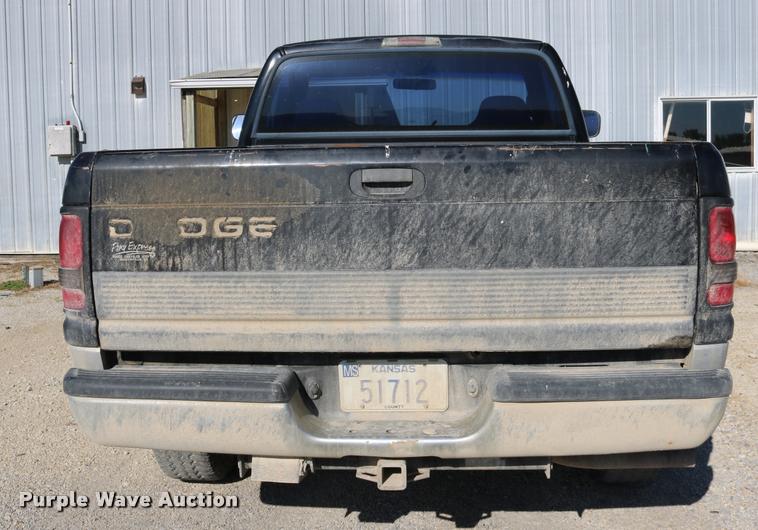 image for item DD0194 1996 Dodge Ram 1500 pickup truck