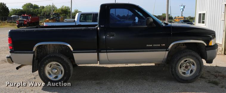image for item DD0194 1996 Dodge Ram 1500 pickup truck