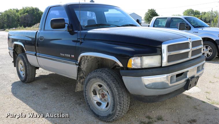 image for item DD0194 1996 Dodge Ram 1500 pickup truck